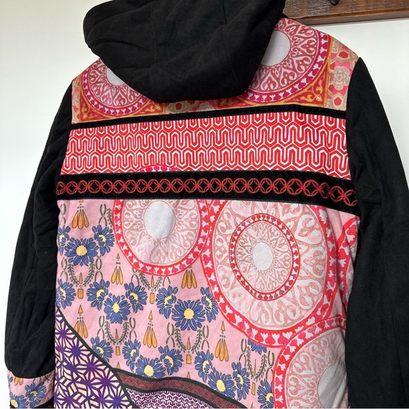 Desigual quilted jacket with hood NWT - Picture 6 of 10